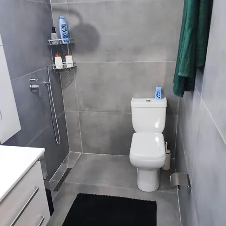 To Albania 1 Durazzo דירה